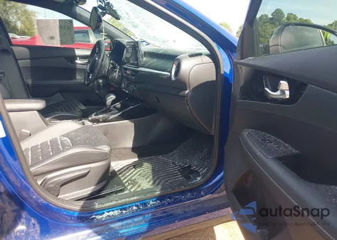 2024 Kia Forte Gt-Line z USA, uszkodzony, nr VIN 3KPF54AD2RE777952